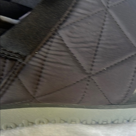 L.L. Bean Black Geometric Slip-On Loafers #206 main image 8